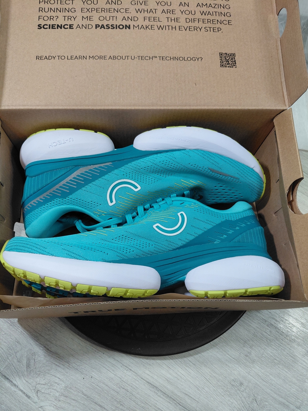 NEW True Motion Womens U-TECH Nevos 3 Scuba Blue & Lime Running Shoes SIZE 9.5 - Picture 12 of 15